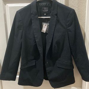 The limited black blazer